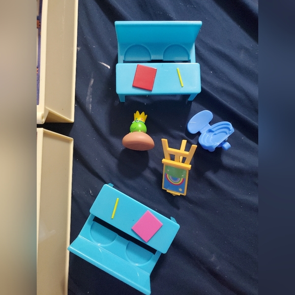 : Huge 33pc Lot of peppa pig toys grocery pizza store car figures school house - Picture 12 of 16